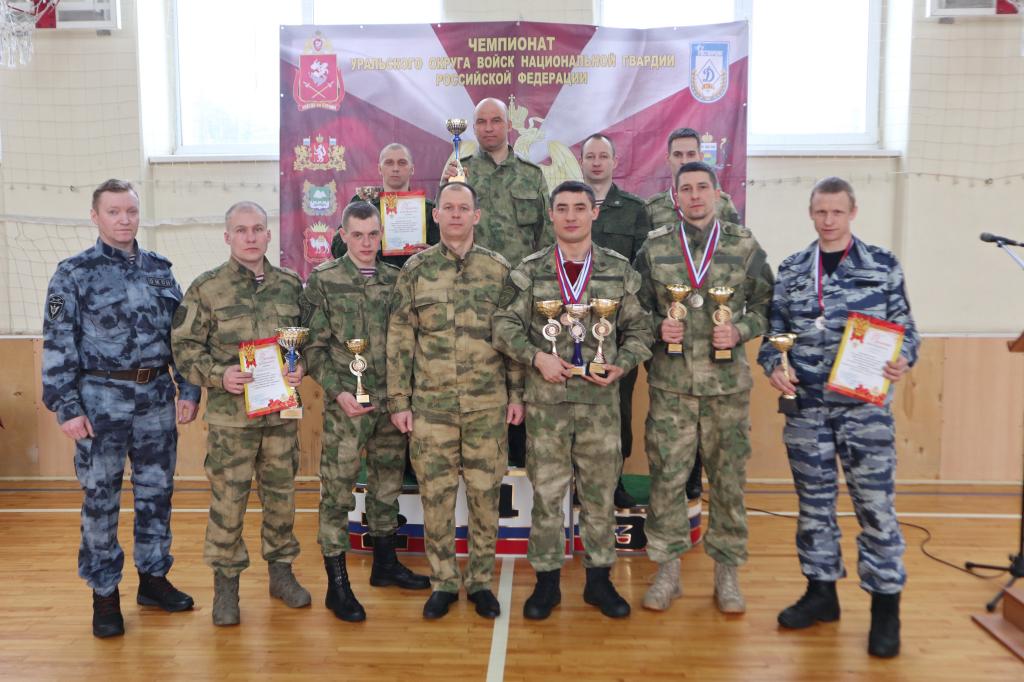 Ямальская команда вернулась с Чемпионата Уральского округа Росгвардии по офицерскому троеборью