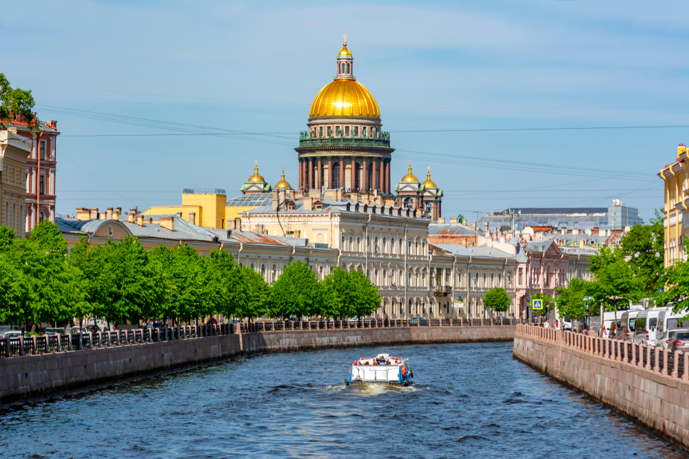 На волне PR: предприниматели Санкт-Петербурга пользуются PRonline на протяжении 8 лет 