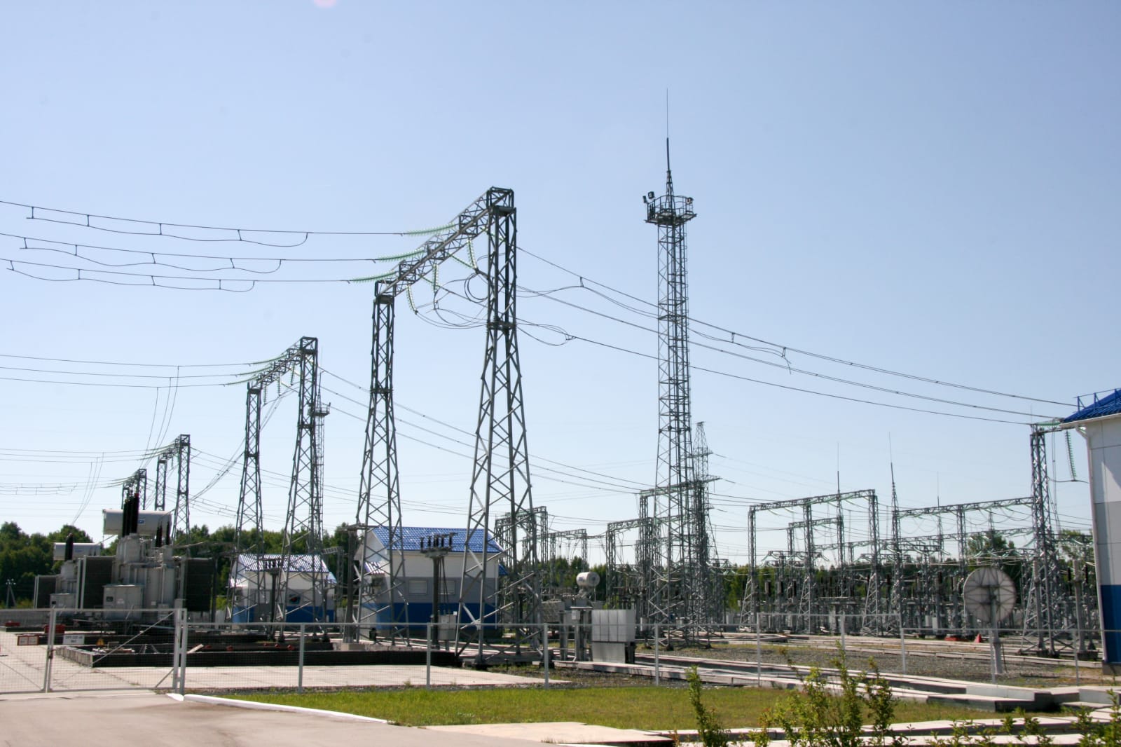 «Россети ФСК ЕЭС» обновила оборудование двух крупнейших энергоцентров в Нижегородской области