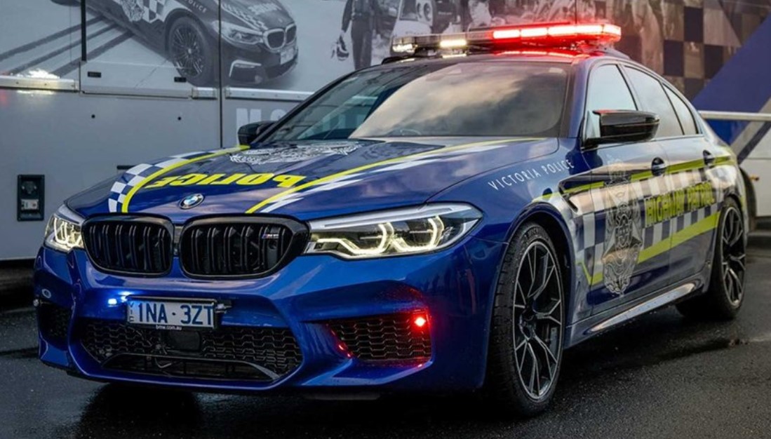 Полицейских пересадили на седан BMW M5