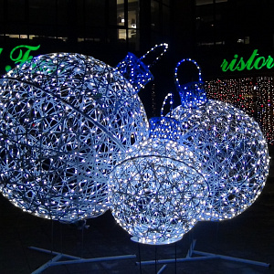 ООО ПК «Сад радости» — одна из крупнейших в России компаний, производящих декоративные световые фигуры 