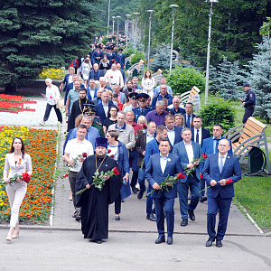 В День памяти и скорби – 22 июня -  студенты СибГИУ зажгли свечи памяти