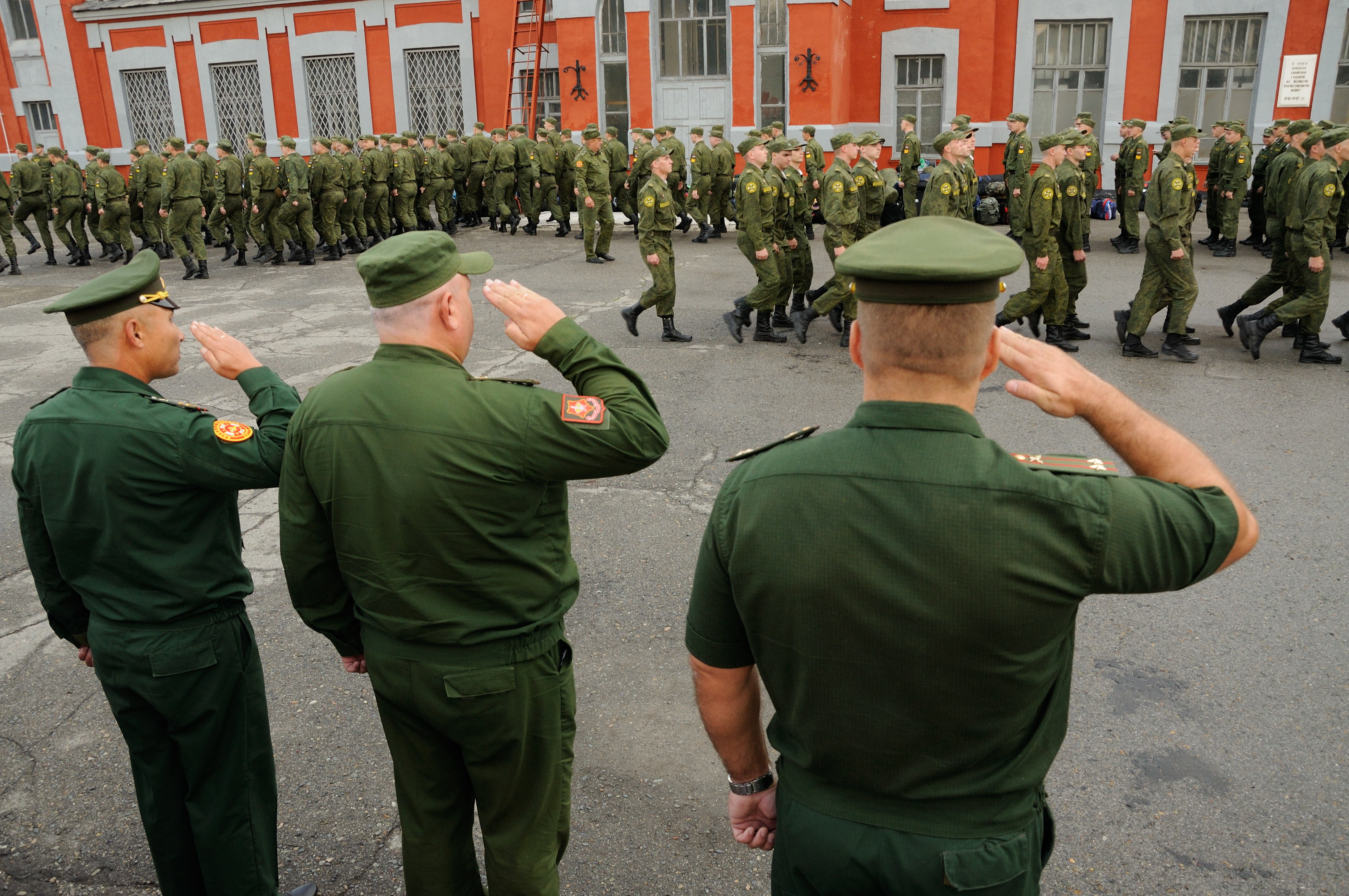 В АлтГТУ стартовал прием студентов для обучения в военном учебном центре 