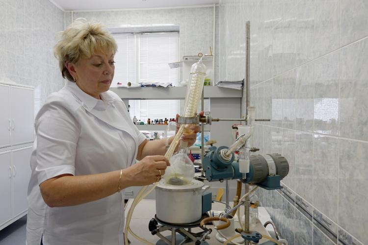 Ученые НИУ «БелГУ» совместно с партнёрами из РУДН разработали новую технологию экстракции основных компонентов эфирного масла из бутонов гвоздики