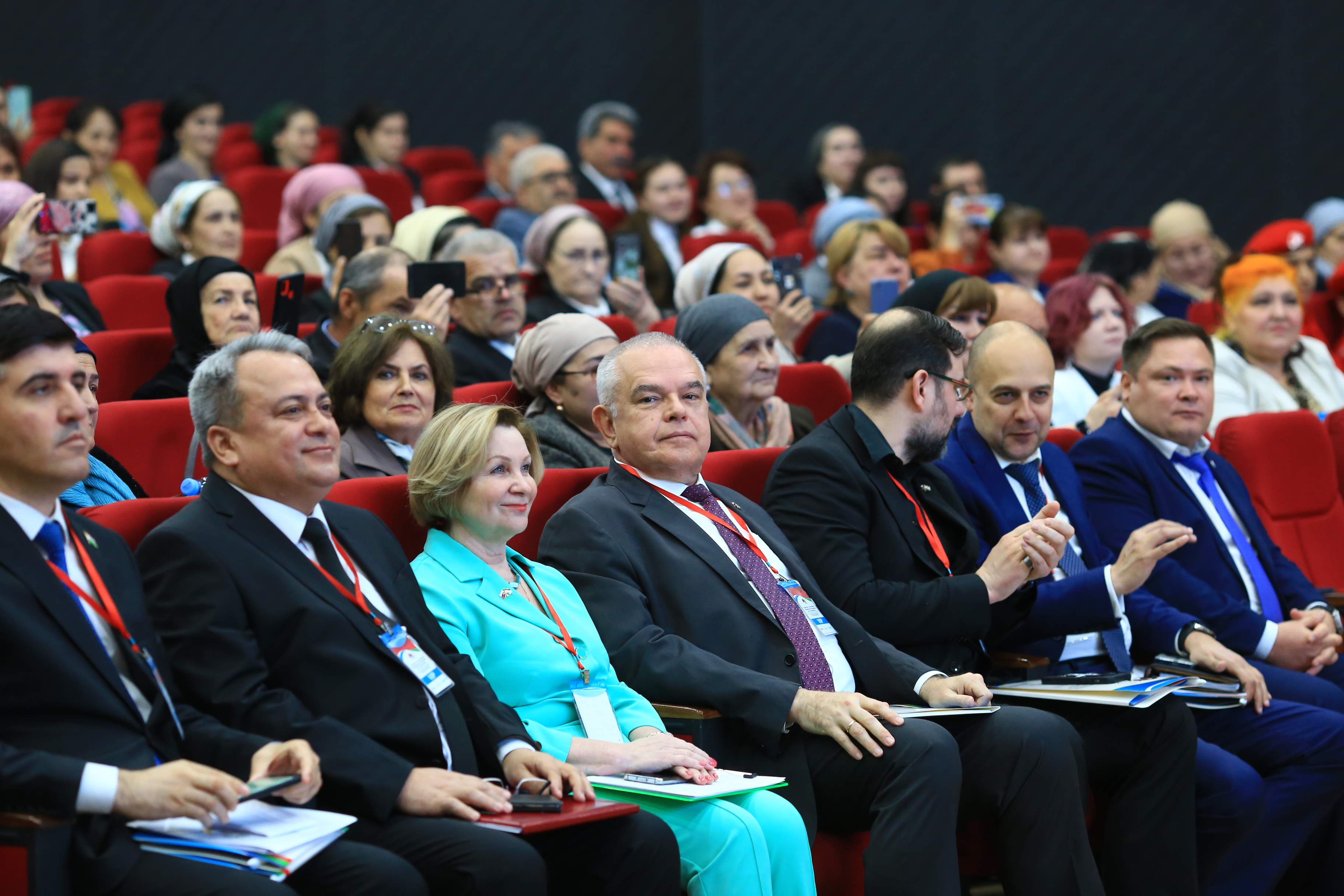 АлтГПУ провел международный форум по русскому языку в Республике Таджикистан