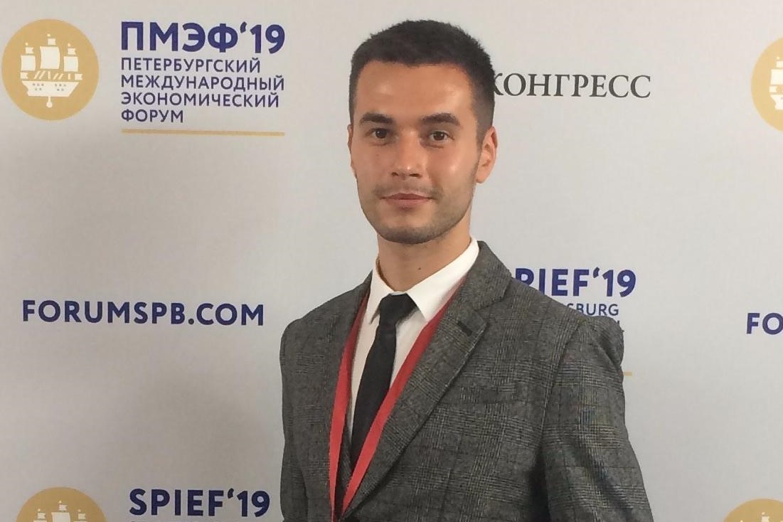 Студент ИнПИТ принял участие в Петербургском международном экономическом форуме