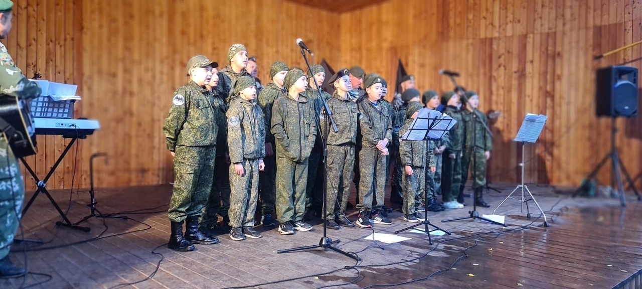 В Белорецке прошел концерт солдатской песни, организованный ветеранами Росгвардии