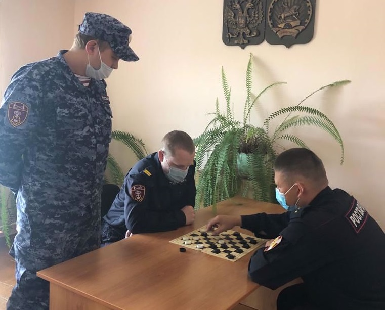 В Башкирии сотрудники вневедомственной охраны провели турнир по шашкам